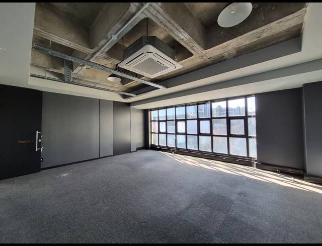 745M² OFFICE FOR SALE IN ROSEBANK